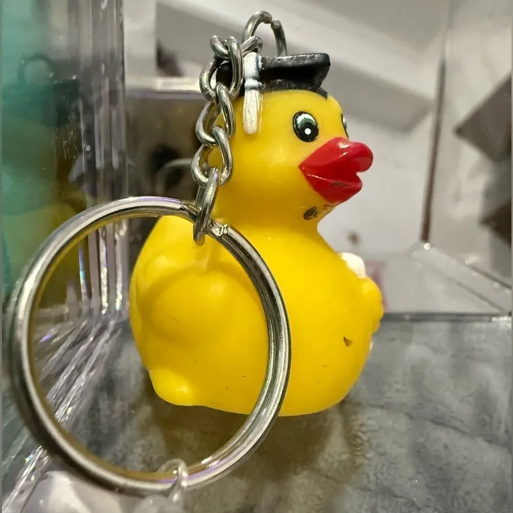 Graduation Duck Keychain Yellow Rubber with Cap & Diploma – Cute Gift Idea
